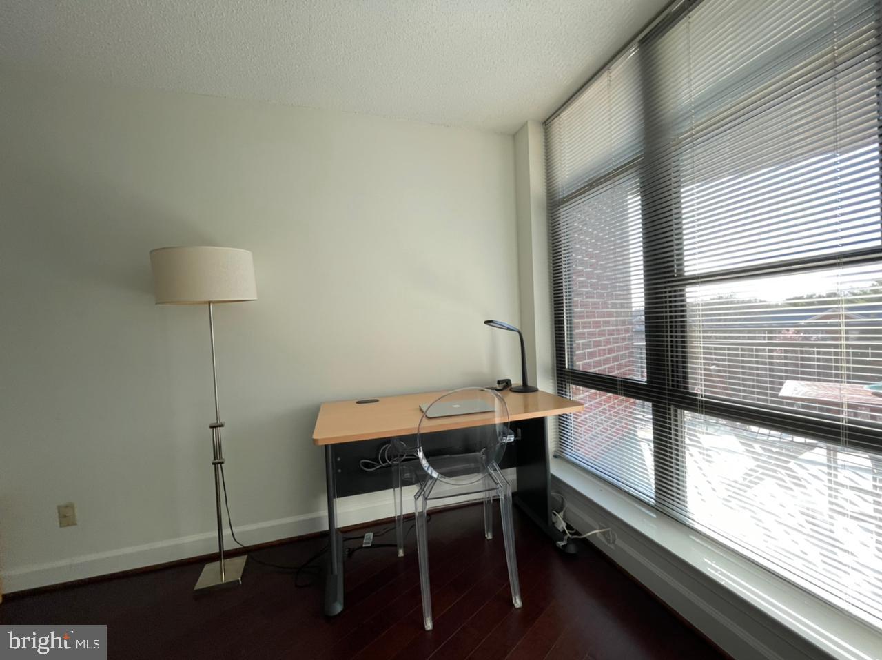 CLEVELAND PARK - Residential Lease