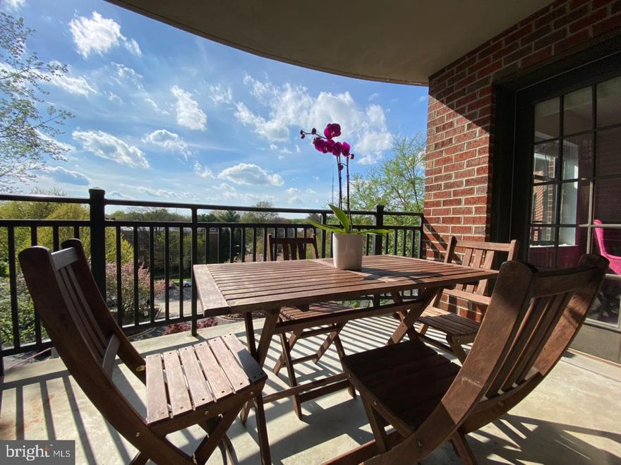 Spacious and bright unit in Vaughan Place with hardwood floors, kitchen with granite counters and stainless steel appliances, large private balcony, and washer and dryer in unit. Perfect place to work from home. Long list of amenities include: outdoor pool, 24/7 concierge services, fitness center,  and garage parking with one assigned space. Conveniently located near Georgetown, Tenleytown-AU Metro, American University, and AU Washington College of Law.  This walkable community includes tons of restaurants, grocery stores and activities within a couple of blocks: Starbucks, Taco Bamba, Wegman’s, Silver, Raku, Solidcore, Pure Barre, Giant Foods, Whole Foods, CVS, and more!  Tenant is responsible for electric and WiFi/Cable.   Applicants must apply through the Long & Foster website