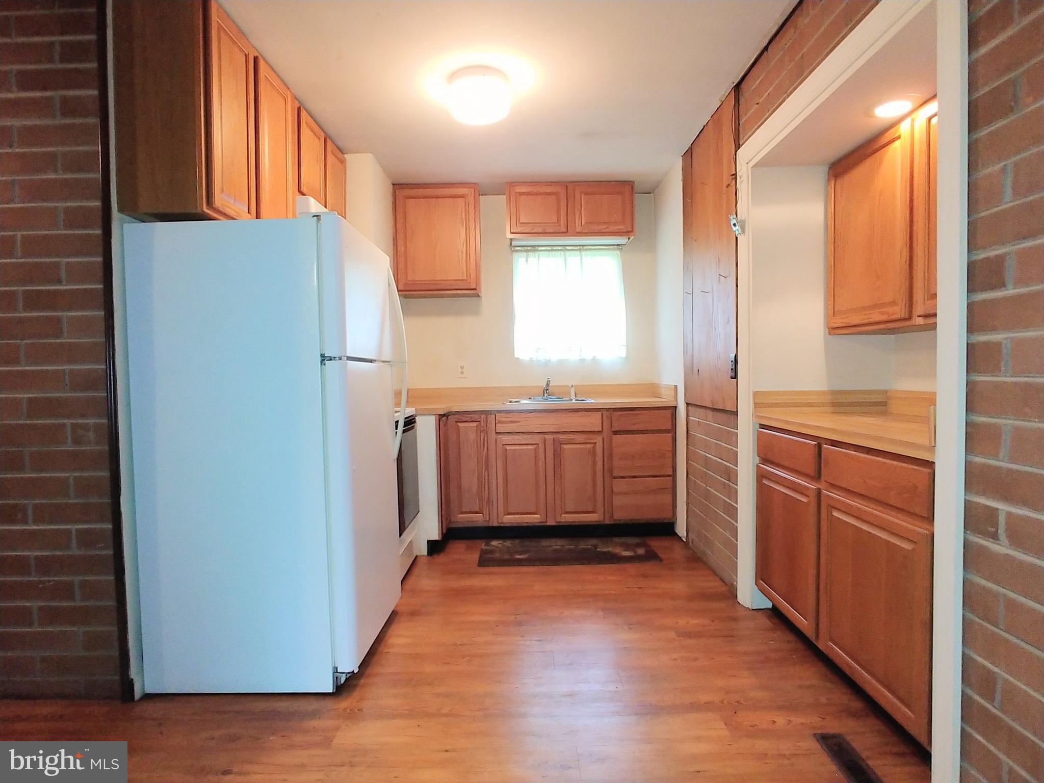 GOLDEN BEACH - Residential