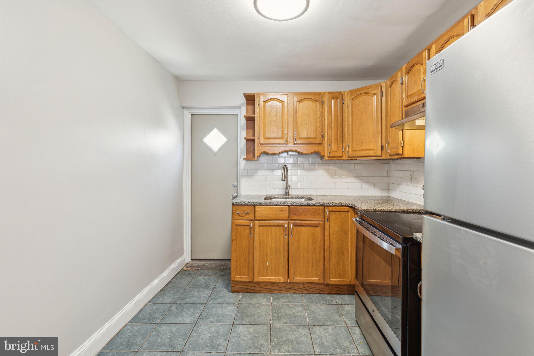 WEST KENSINGTON - Residential