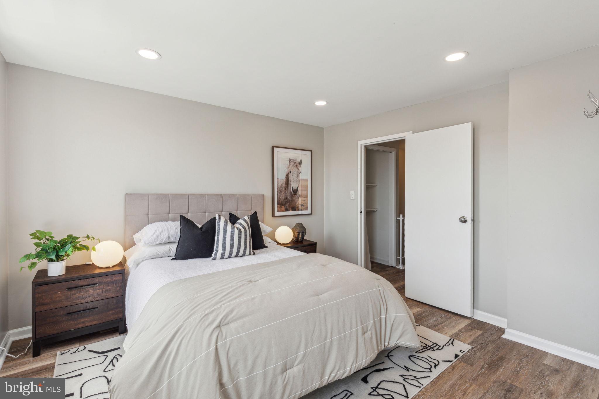 WEST KENSINGTON - Residential