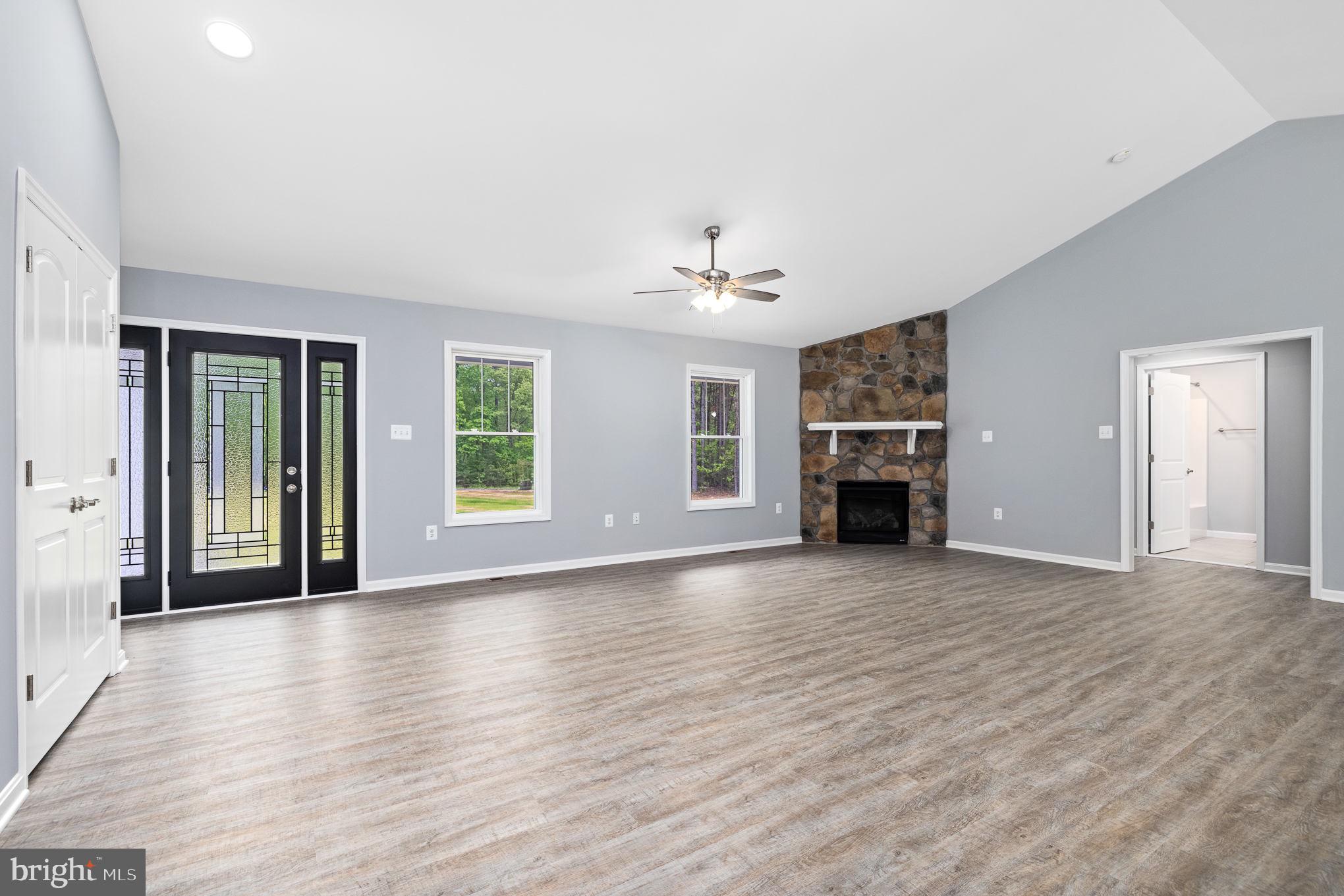 THE ESTATES AT LIGHT LANE - Residential