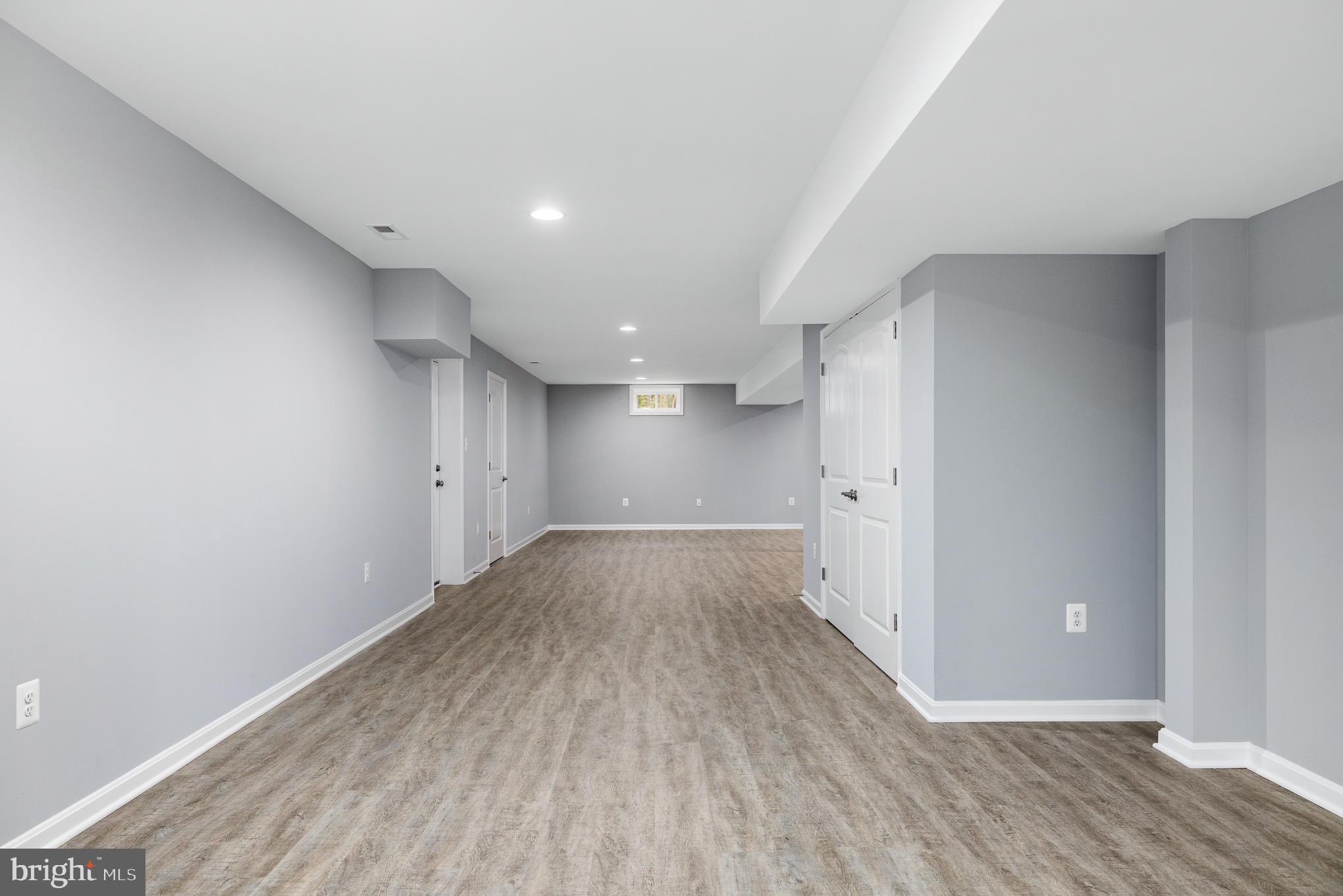 THE ESTATES AT LIGHT LANE - Residential