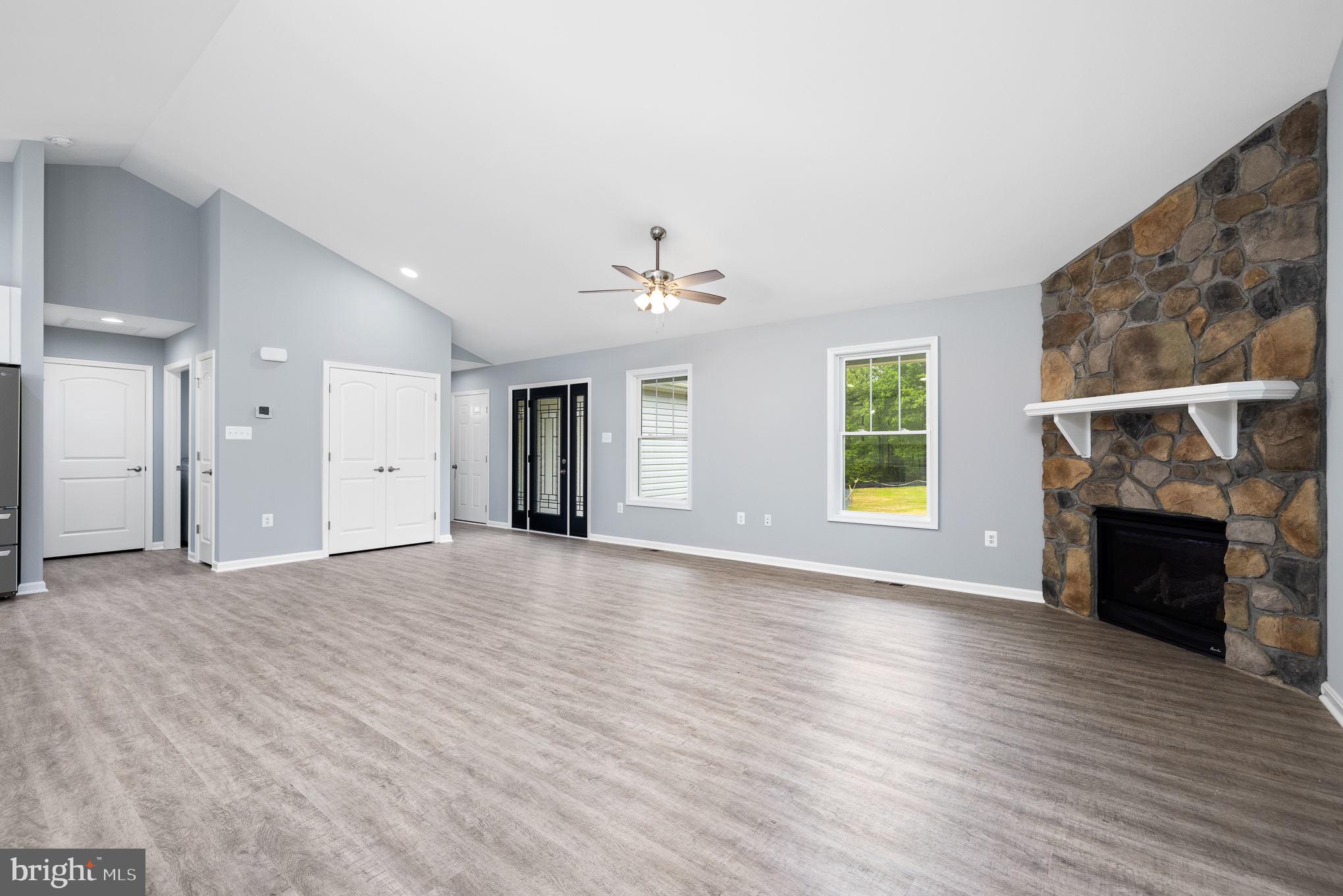 THE ESTATES AT LIGHT LANE - Residential