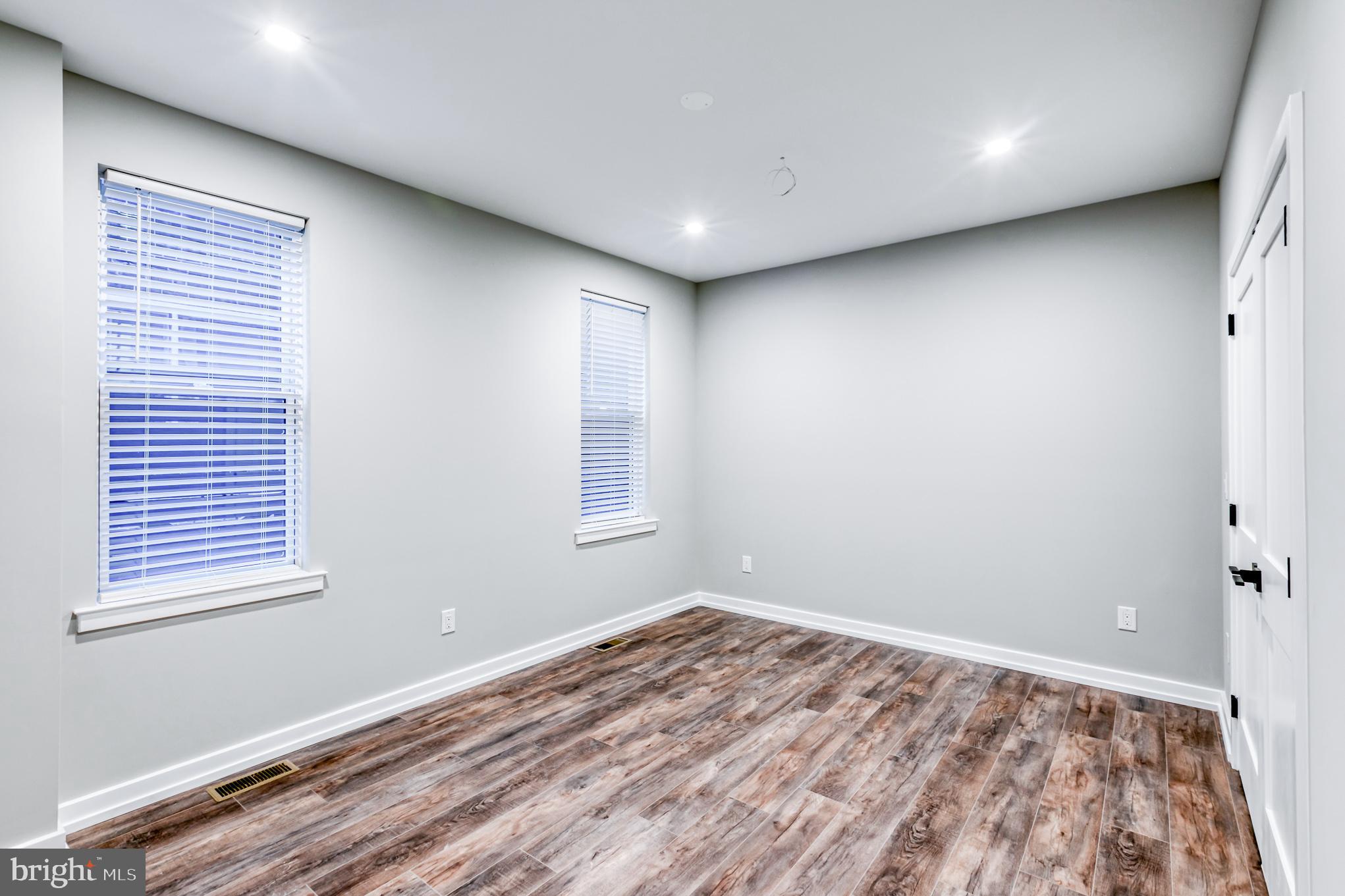 FAIRMOUNT - Residential Lease