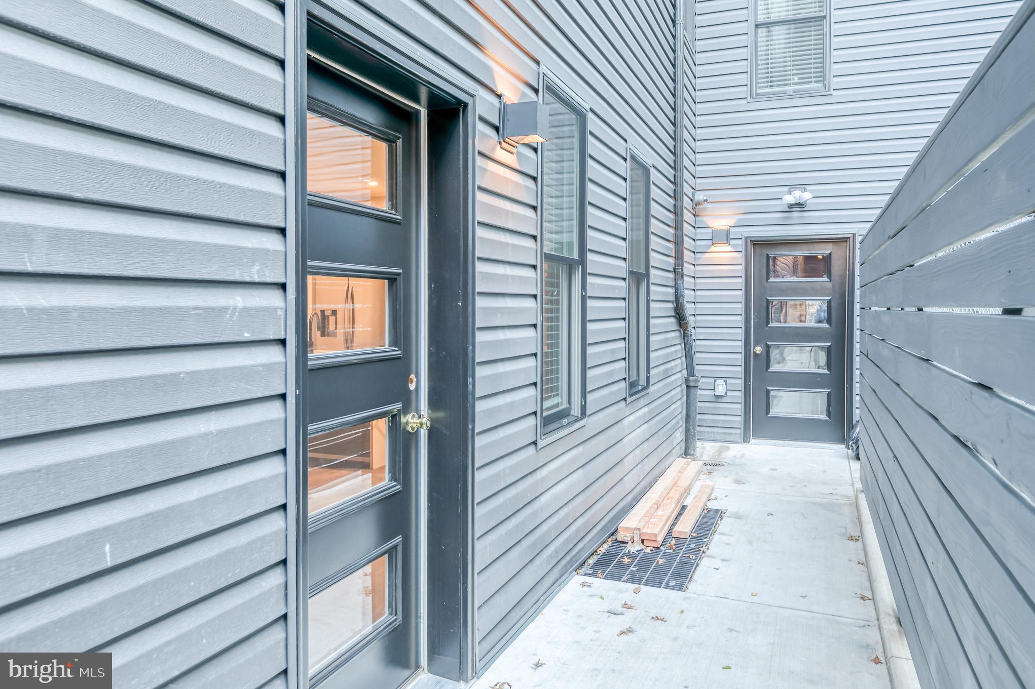 FAIRMOUNT - Residential Lease