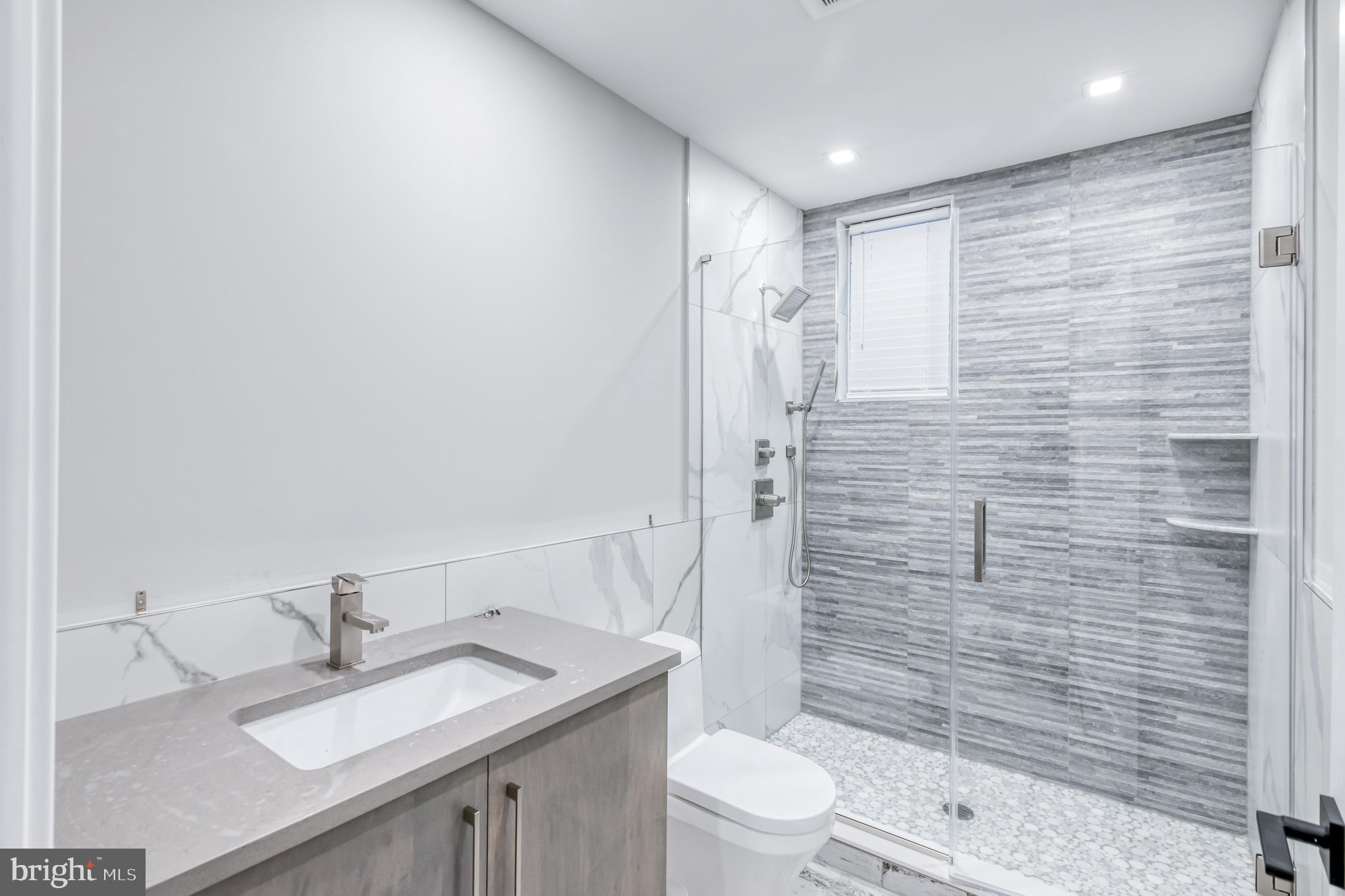 FAIRMOUNT - Residential Lease