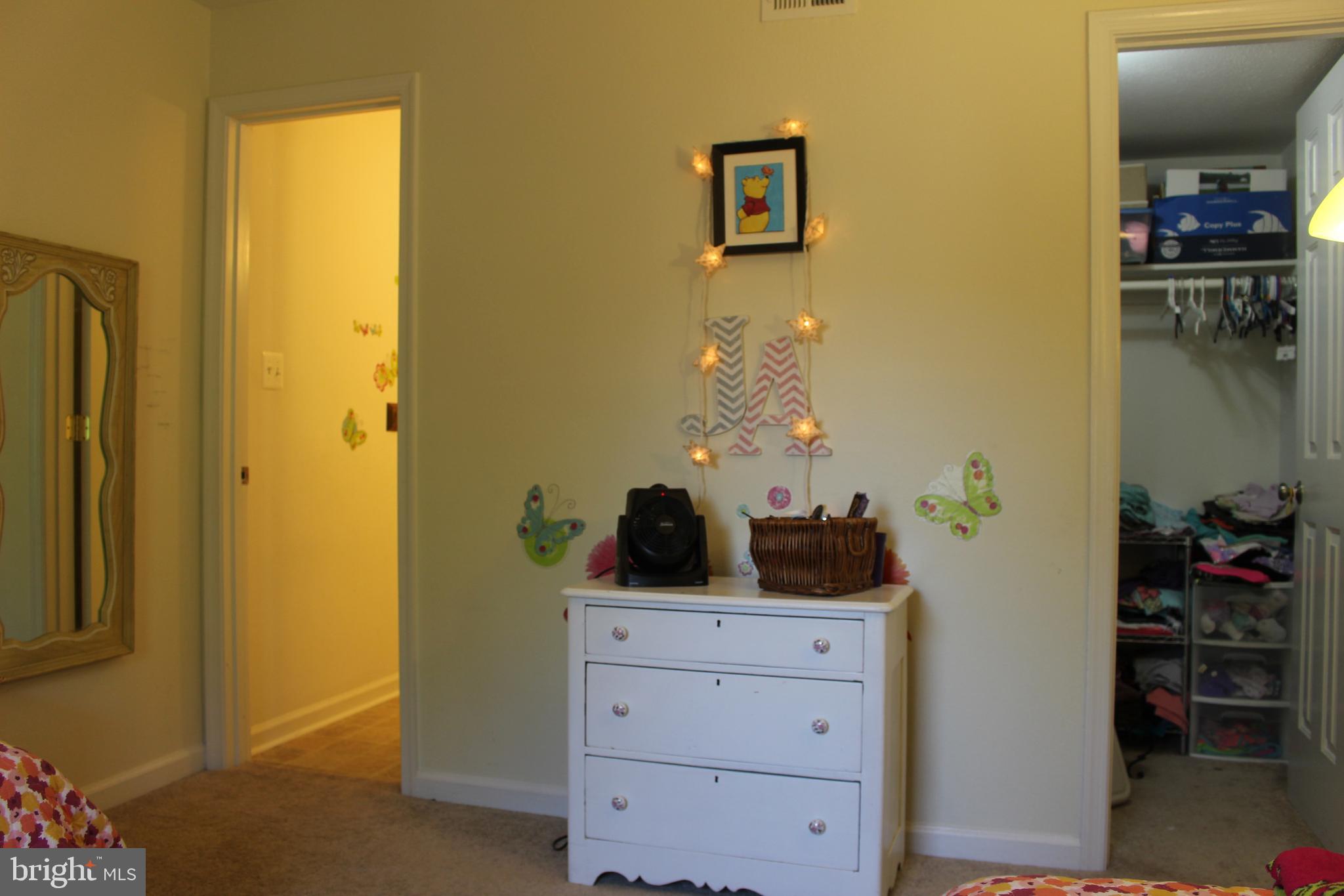 CEDAR LEE CONDOMINIUM - Residential