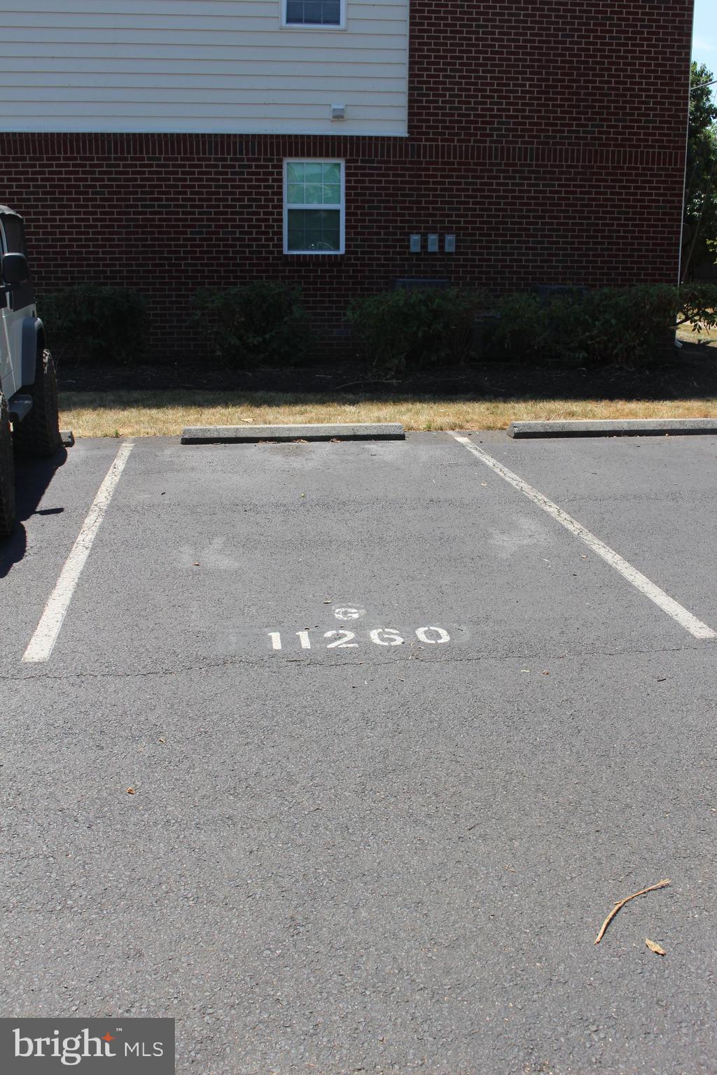 CEDAR LEE CONDOMINIUM - Residential