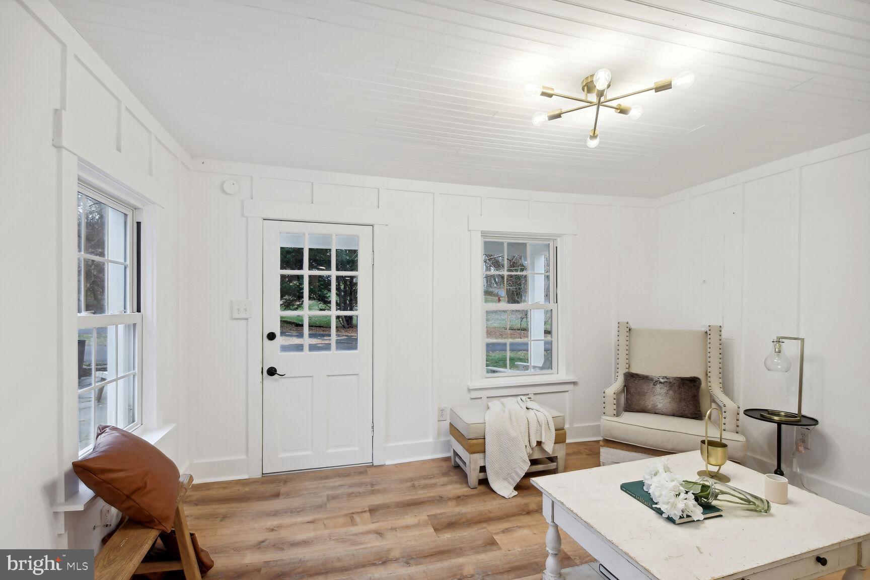 TOWN OF HAMILTON - Residential Lease