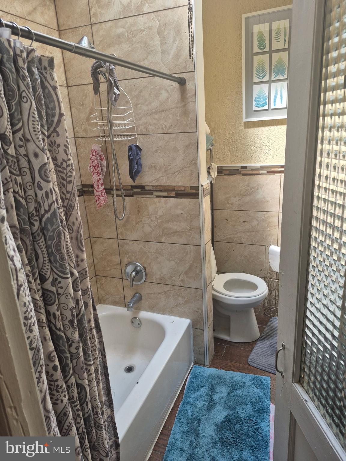 WEST OAK LANE - Residential