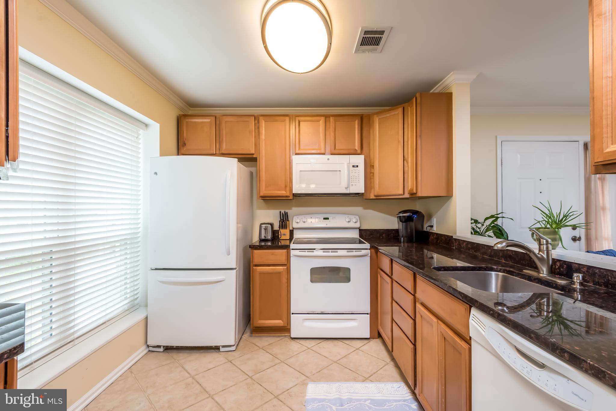 CARR AT PINECREST - Residential