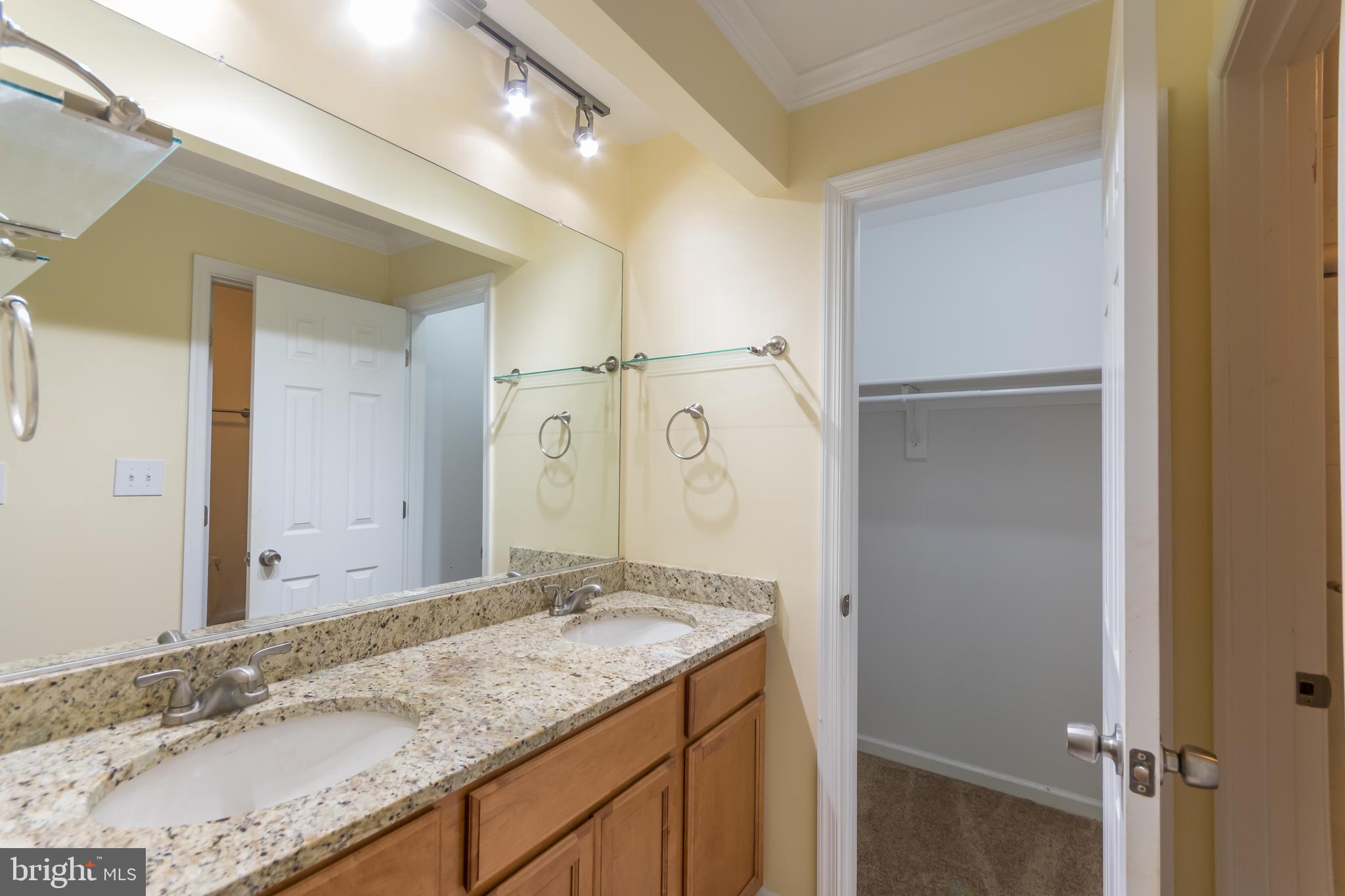 CARR AT PINECREST - Residential