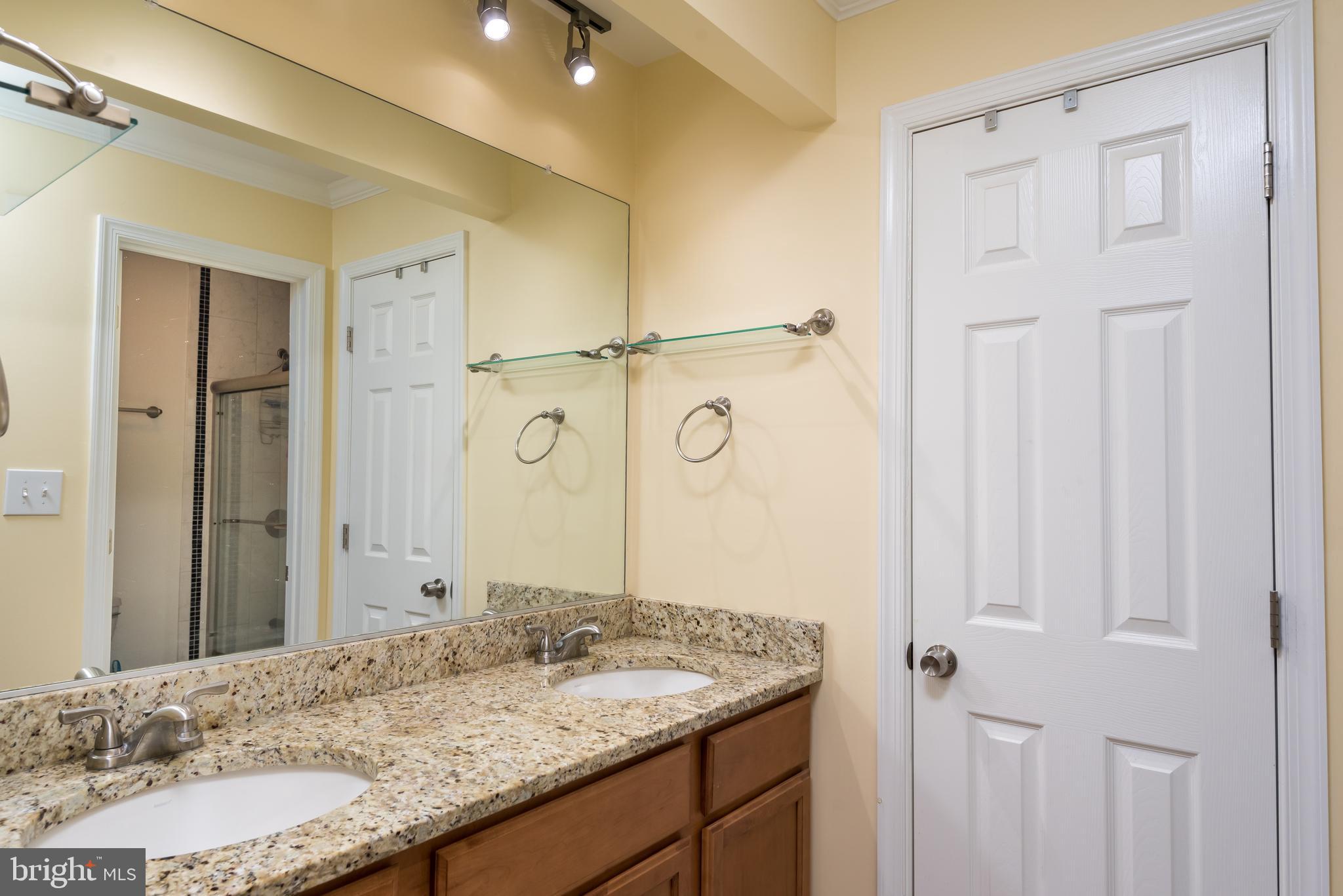 CARR AT PINECREST - Residential