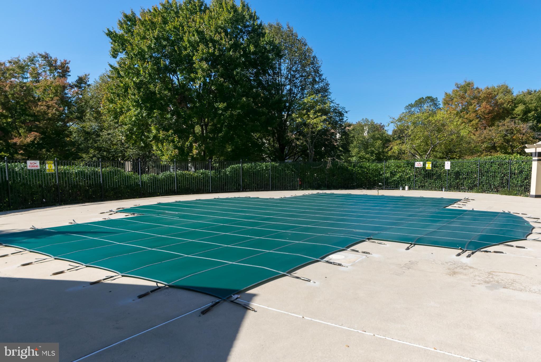 CARR AT PINECREST - Residential