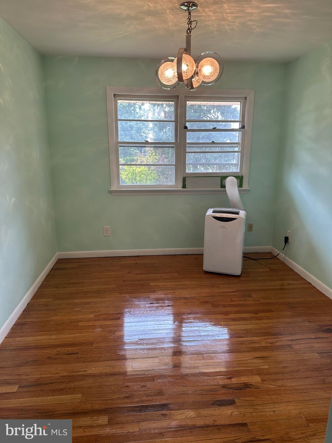 214 WHITTIER LANE