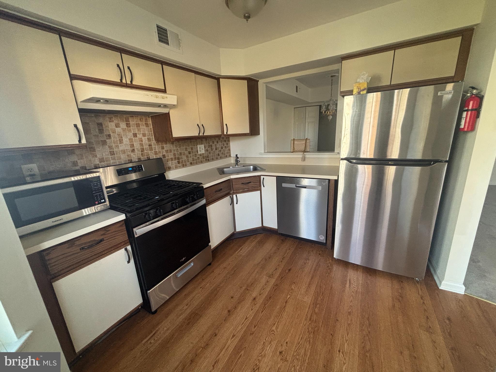 TAPESTRY - Residential Lease