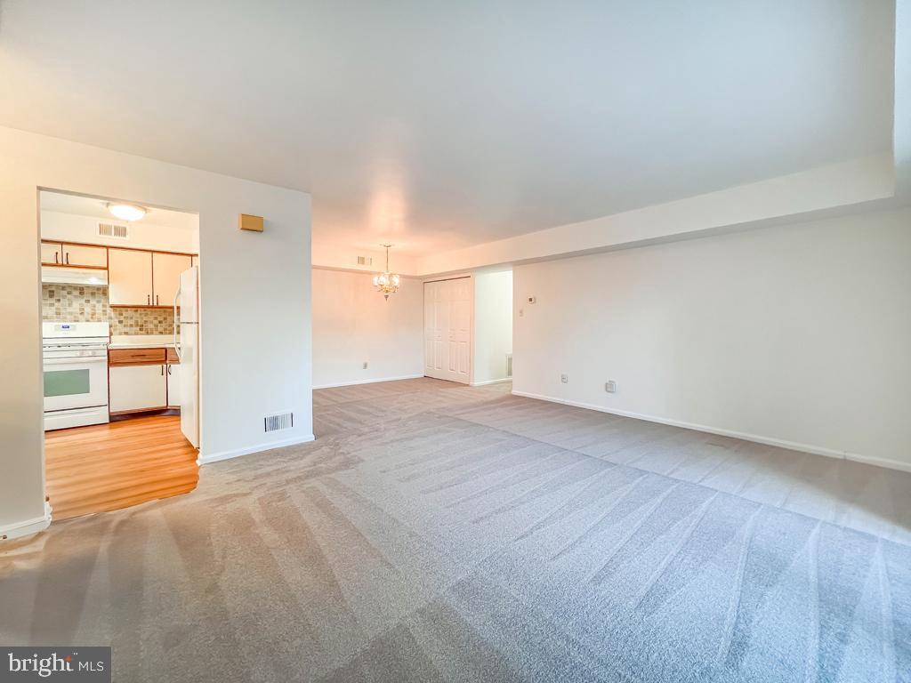 TAPESTRY - Residential Lease