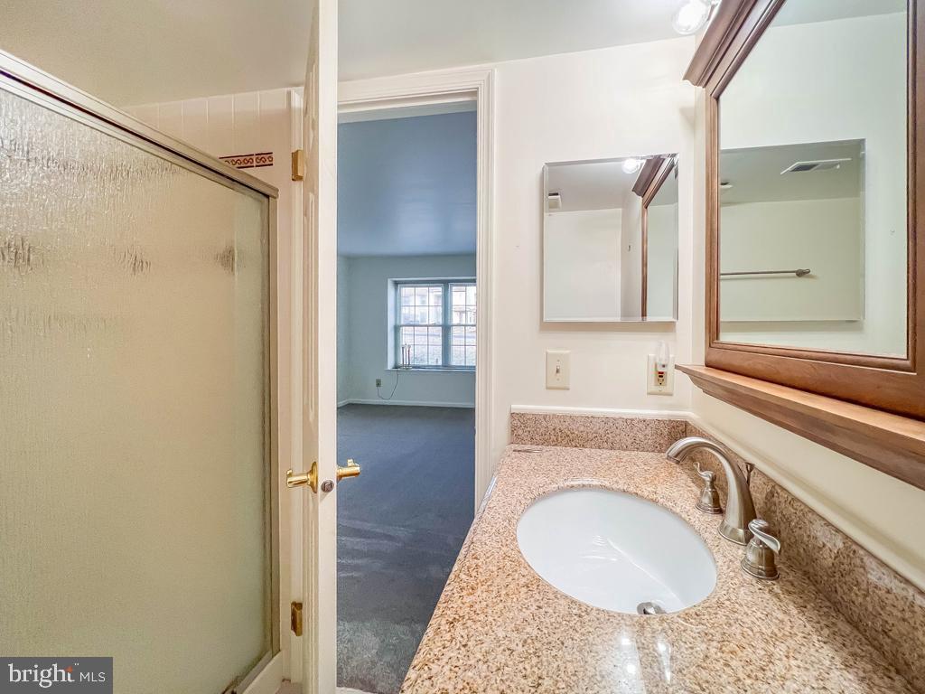 TAPESTRY - Residential Lease