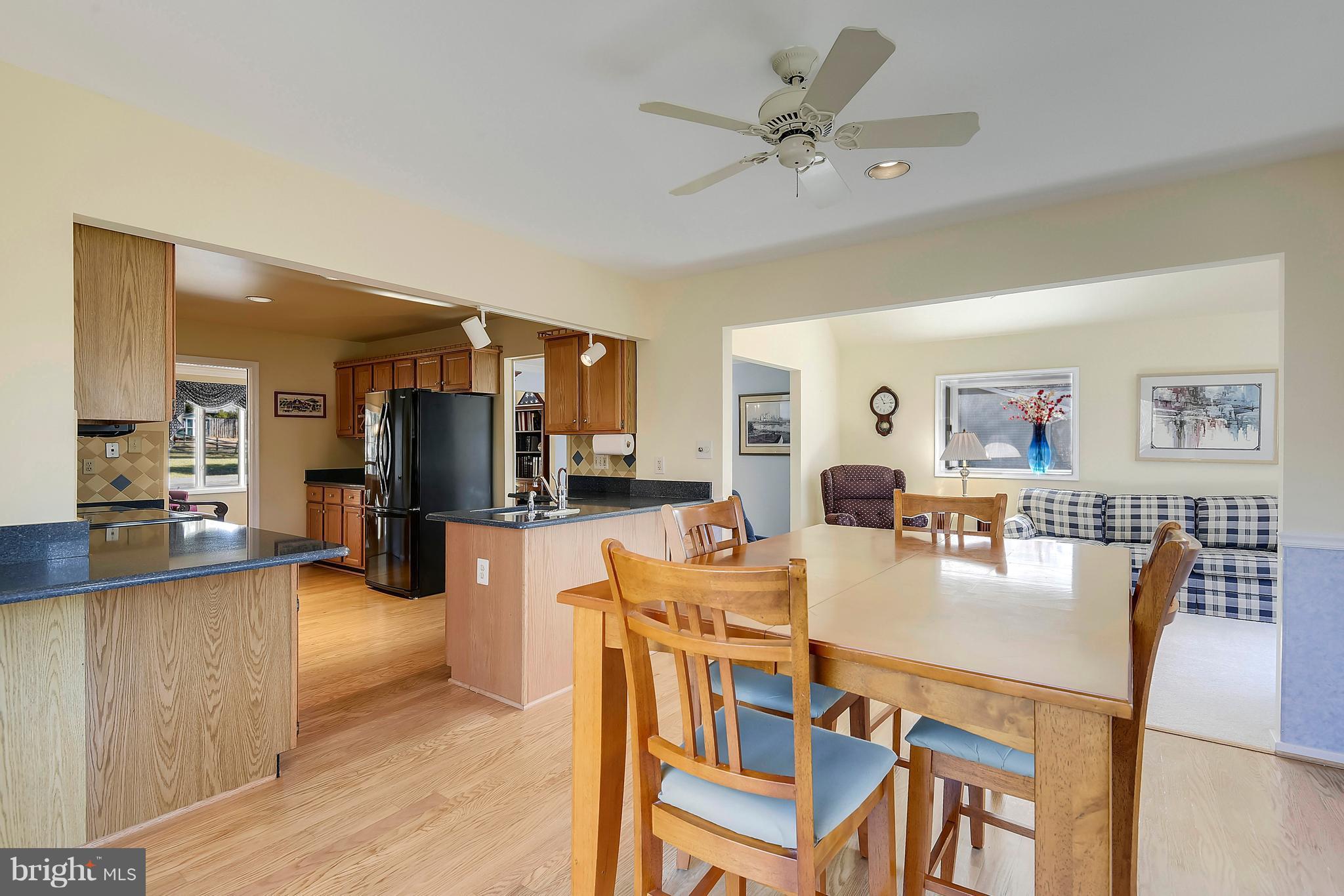 TOWN AND COUNTRY GARDENS - Residential