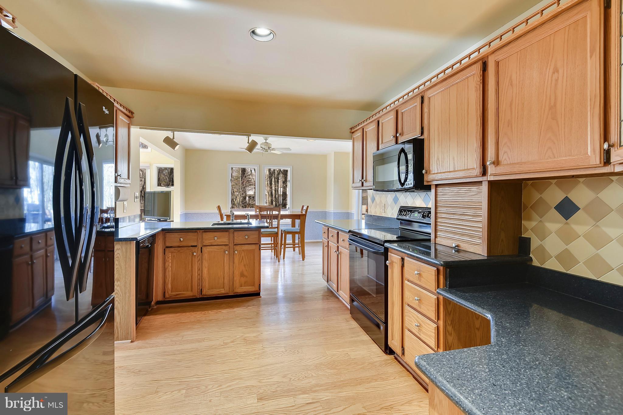 TOWN AND COUNTRY GARDENS - Residential