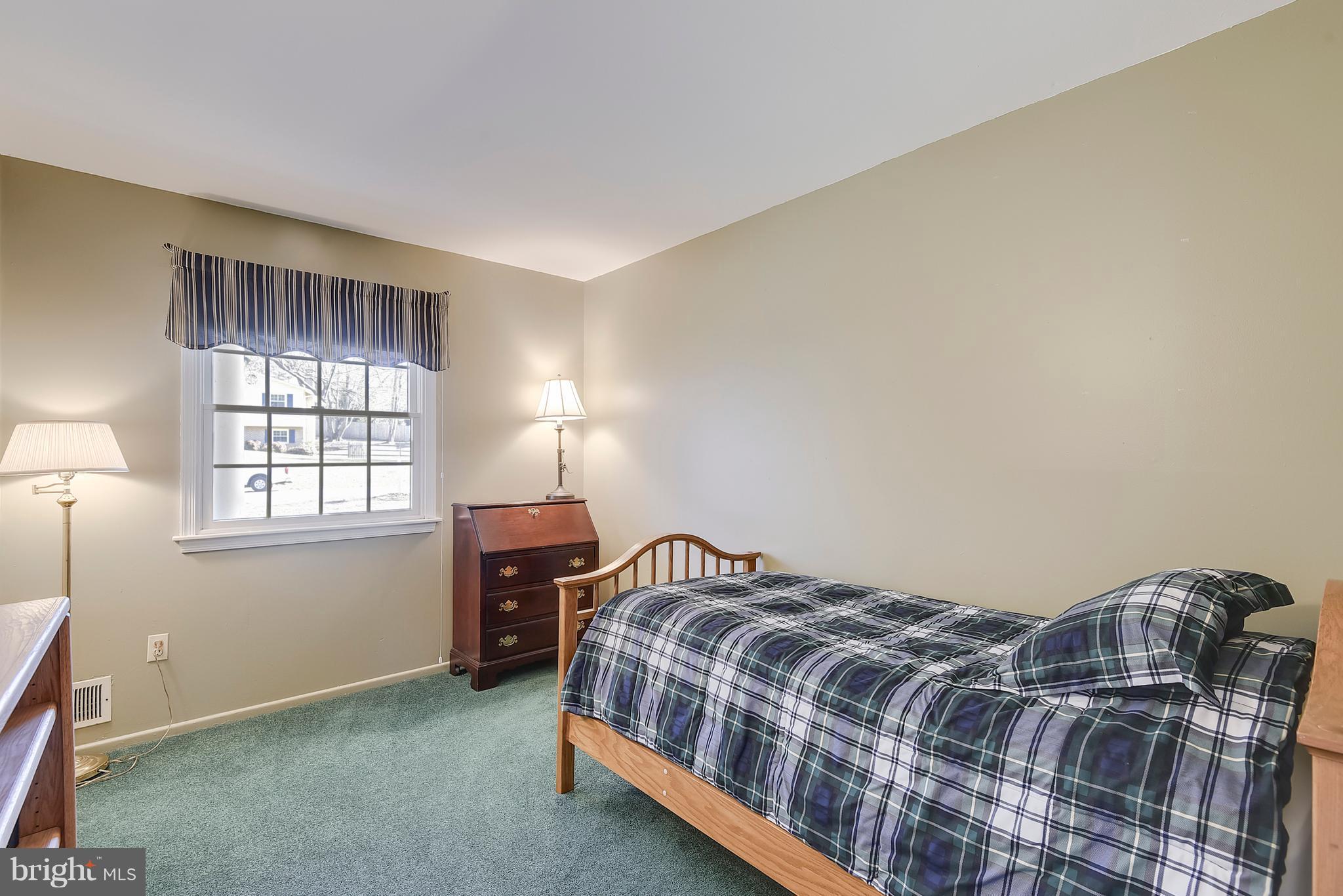 TOWN AND COUNTRY GARDENS - Residential