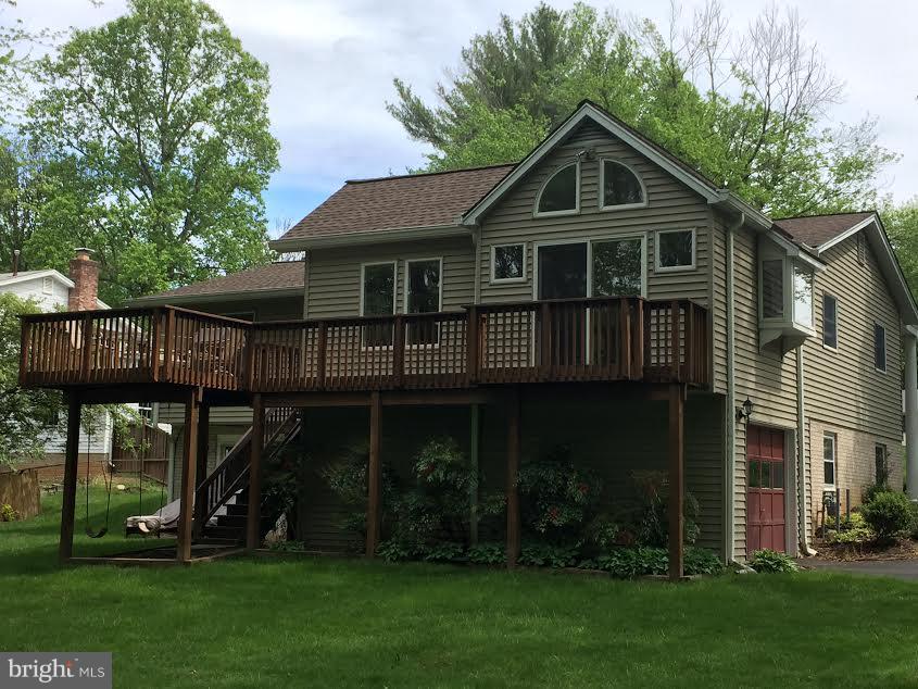 TOWN AND COUNTRY GARDENS - Residential