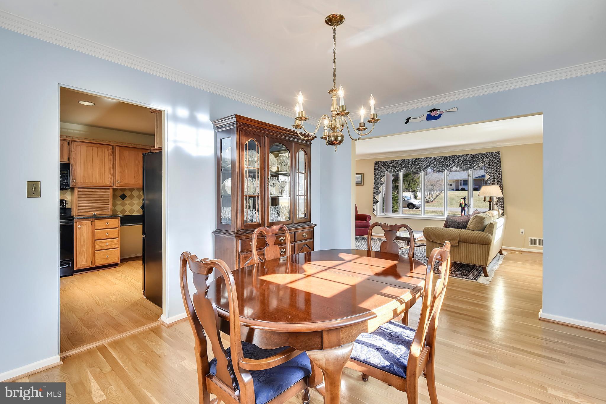 TOWN AND COUNTRY GARDENS - Residential