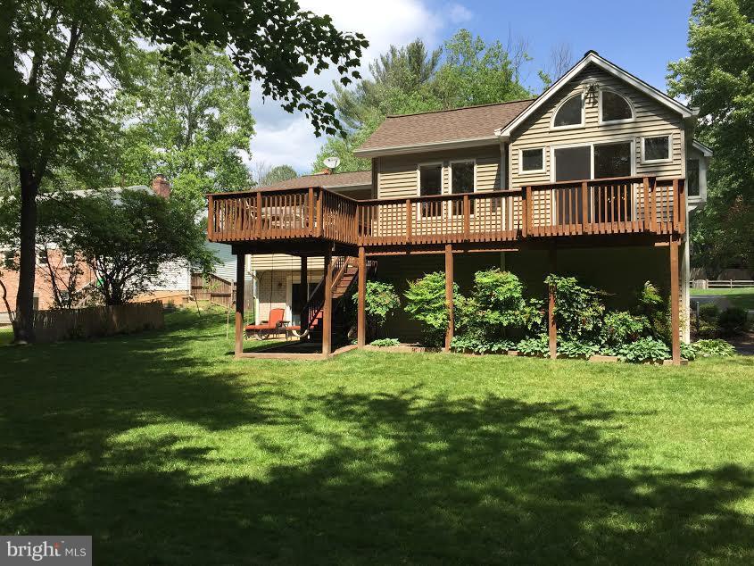 TOWN AND COUNTRY GARDENS - Residential