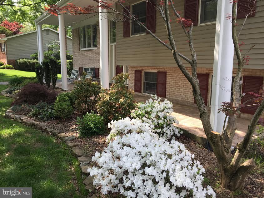 TOWN AND COUNTRY GARDENS - Residential