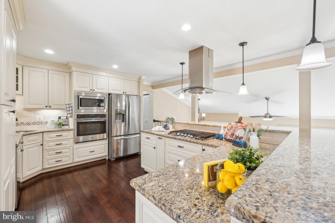 ROLLING FOREST - Residential