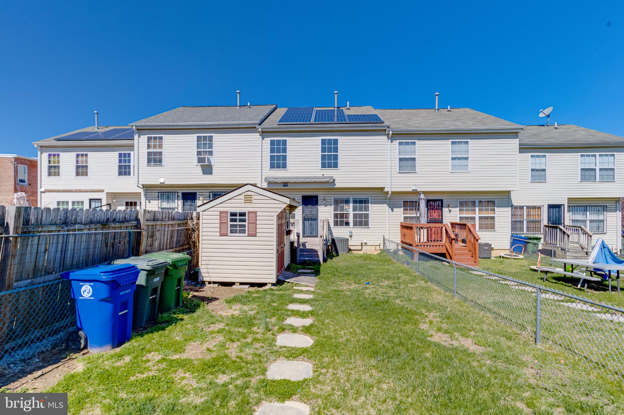 SANDTOWN-WINCHESTER - Residential