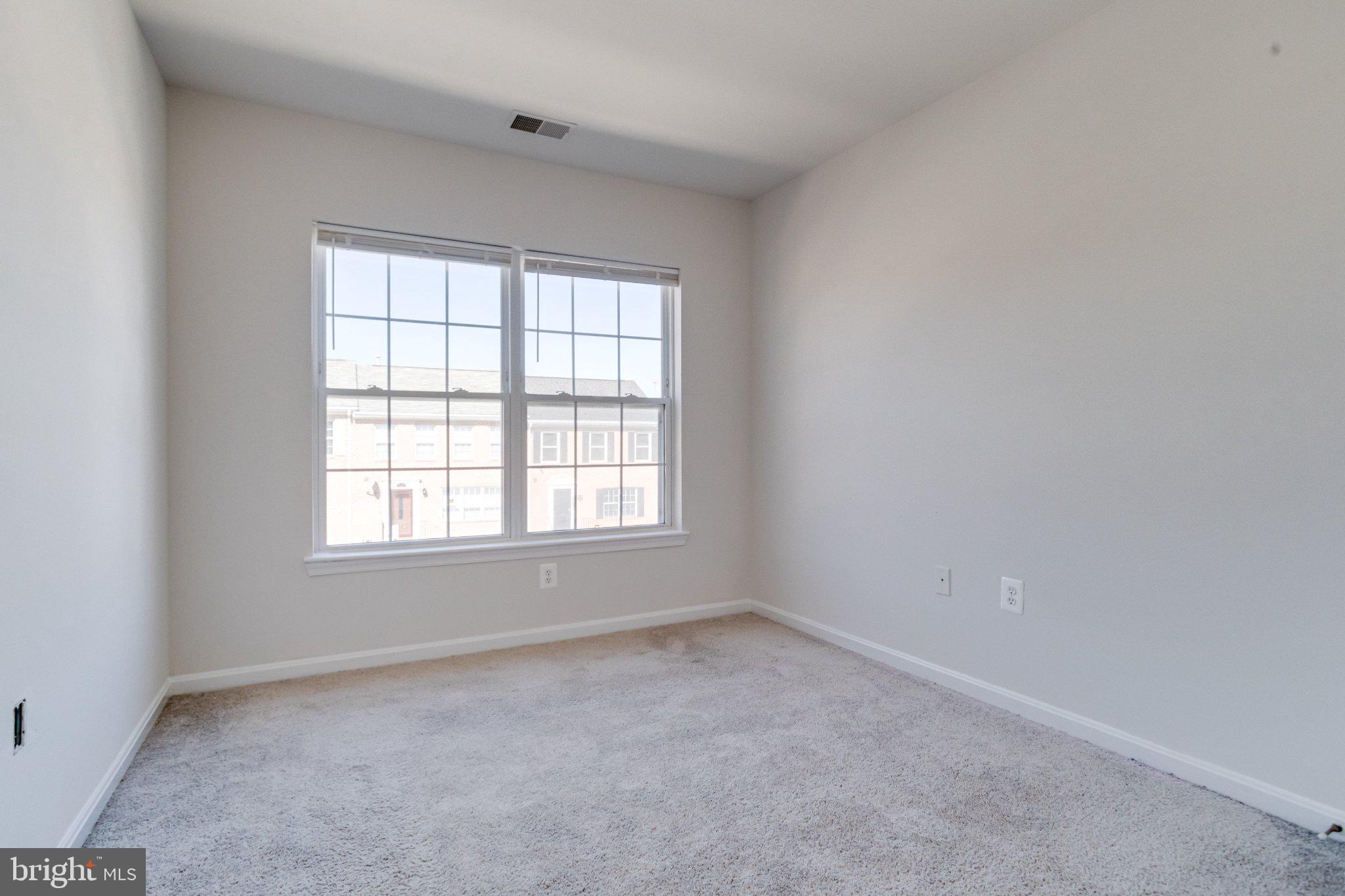 SANDTOWN-WINCHESTER - Residential