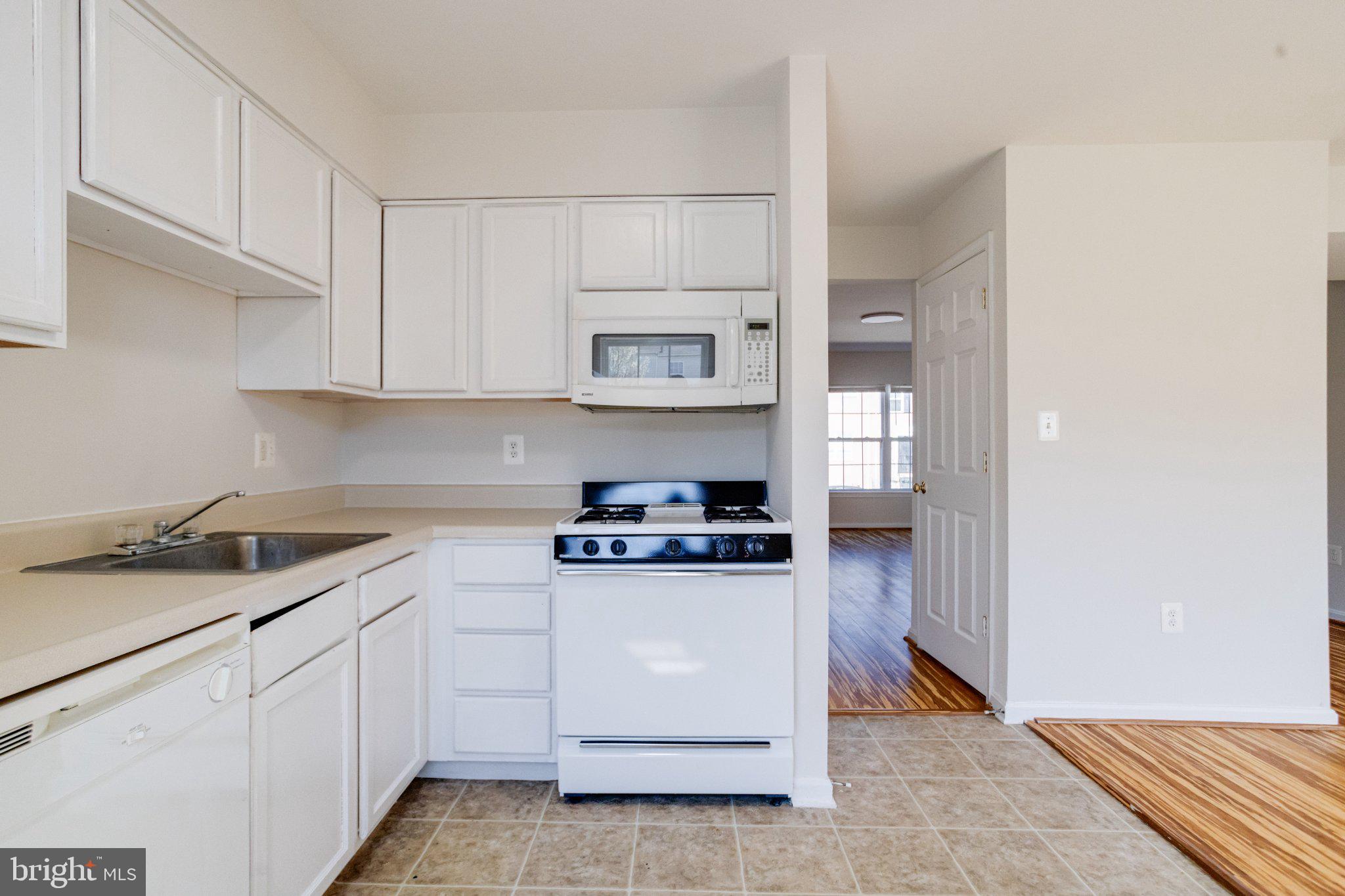 SANDTOWN-WINCHESTER - Residential