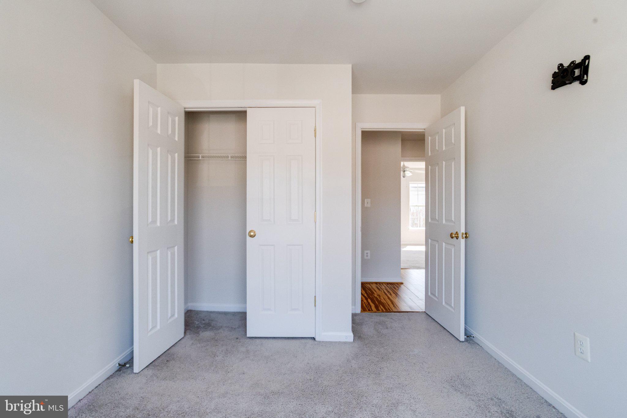 SANDTOWN-WINCHESTER - Residential