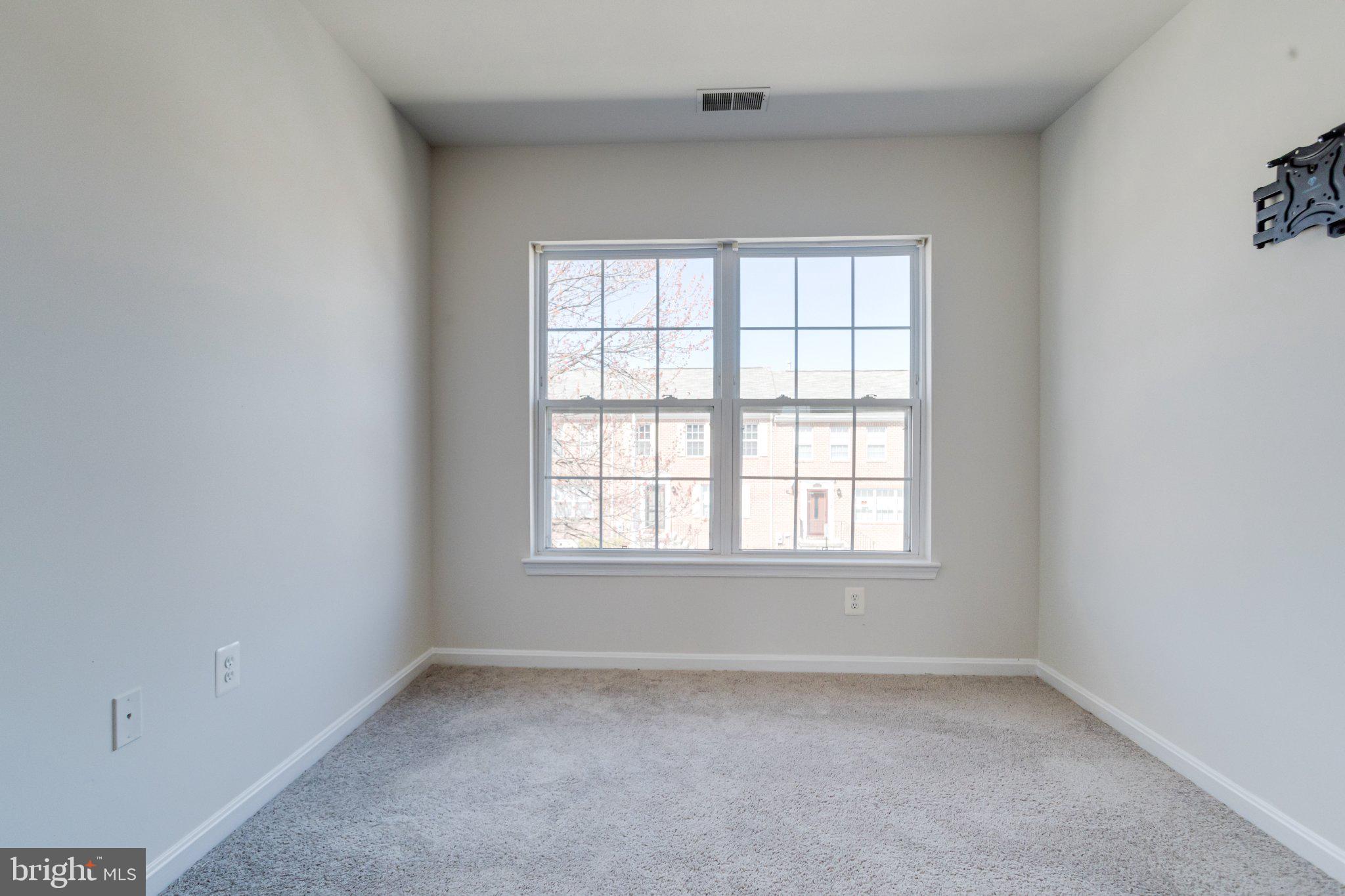 SANDTOWN-WINCHESTER - Residential