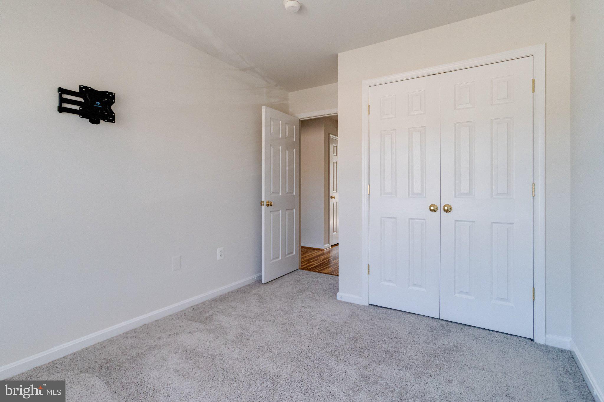 SANDTOWN-WINCHESTER - Residential