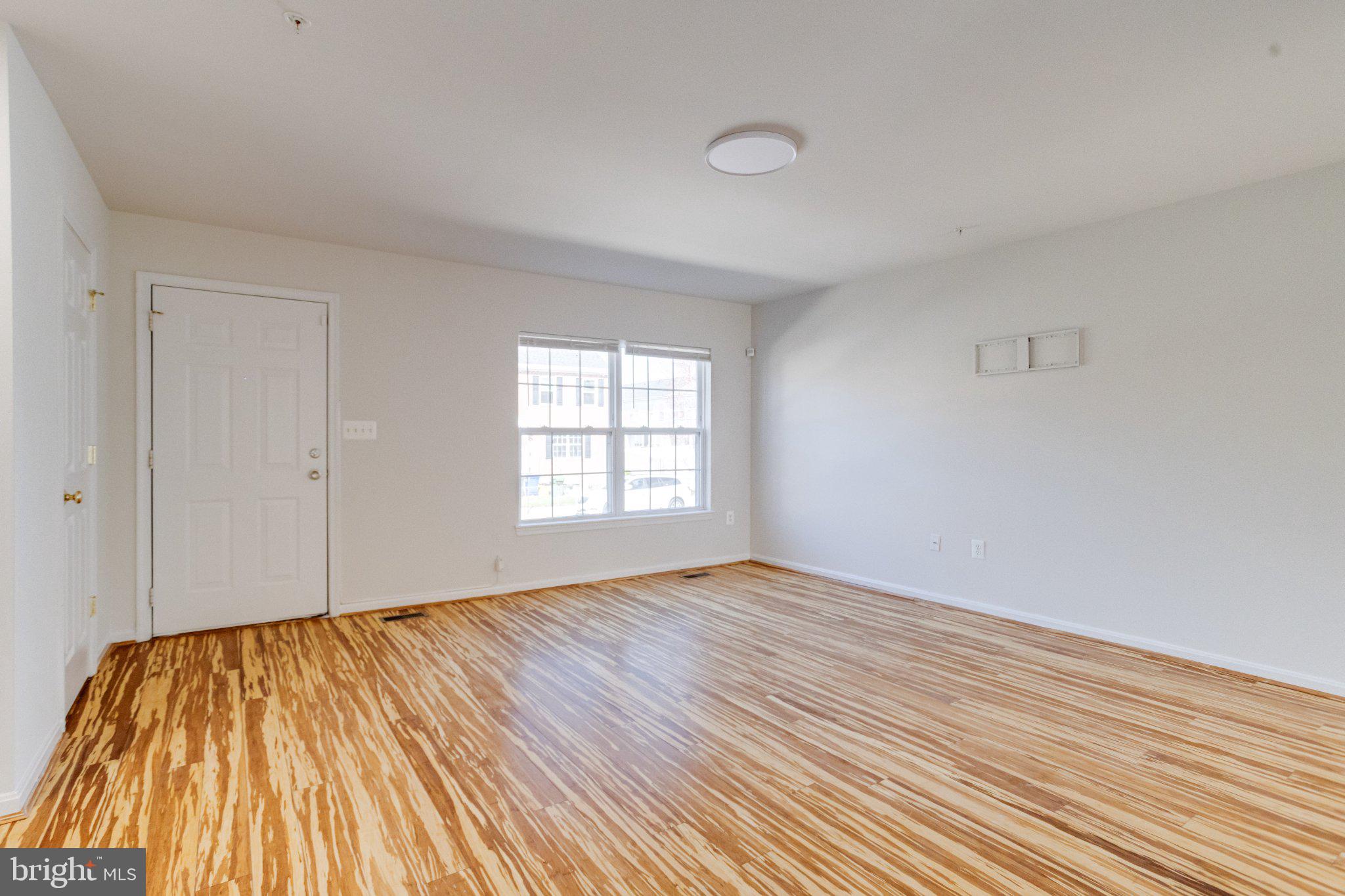 SANDTOWN-WINCHESTER - Residential