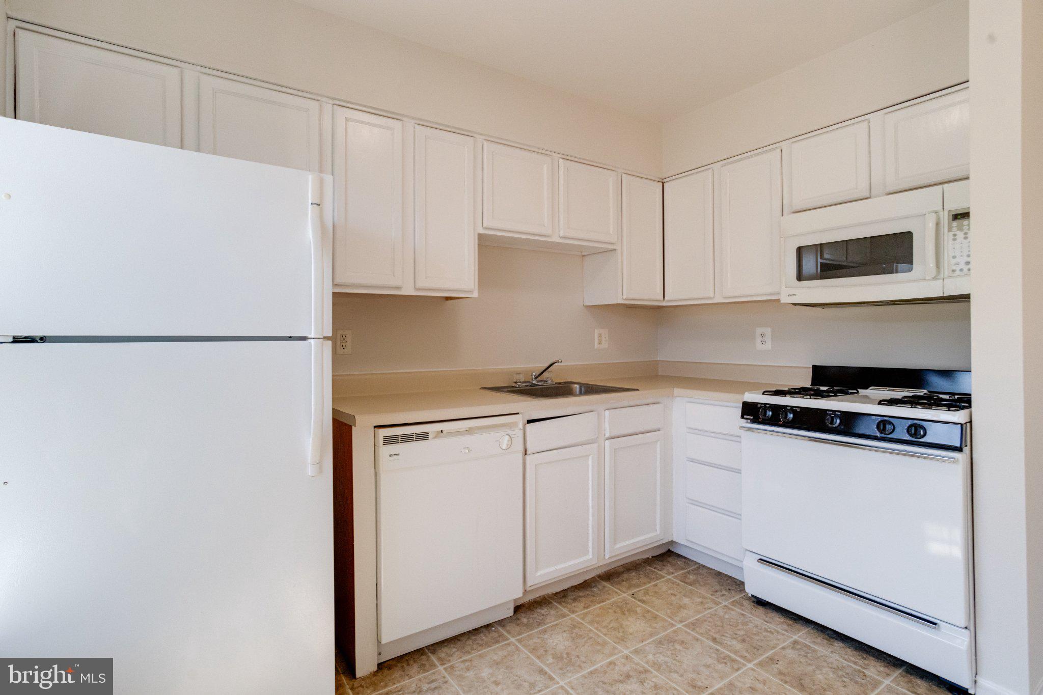 SANDTOWN-WINCHESTER - Residential