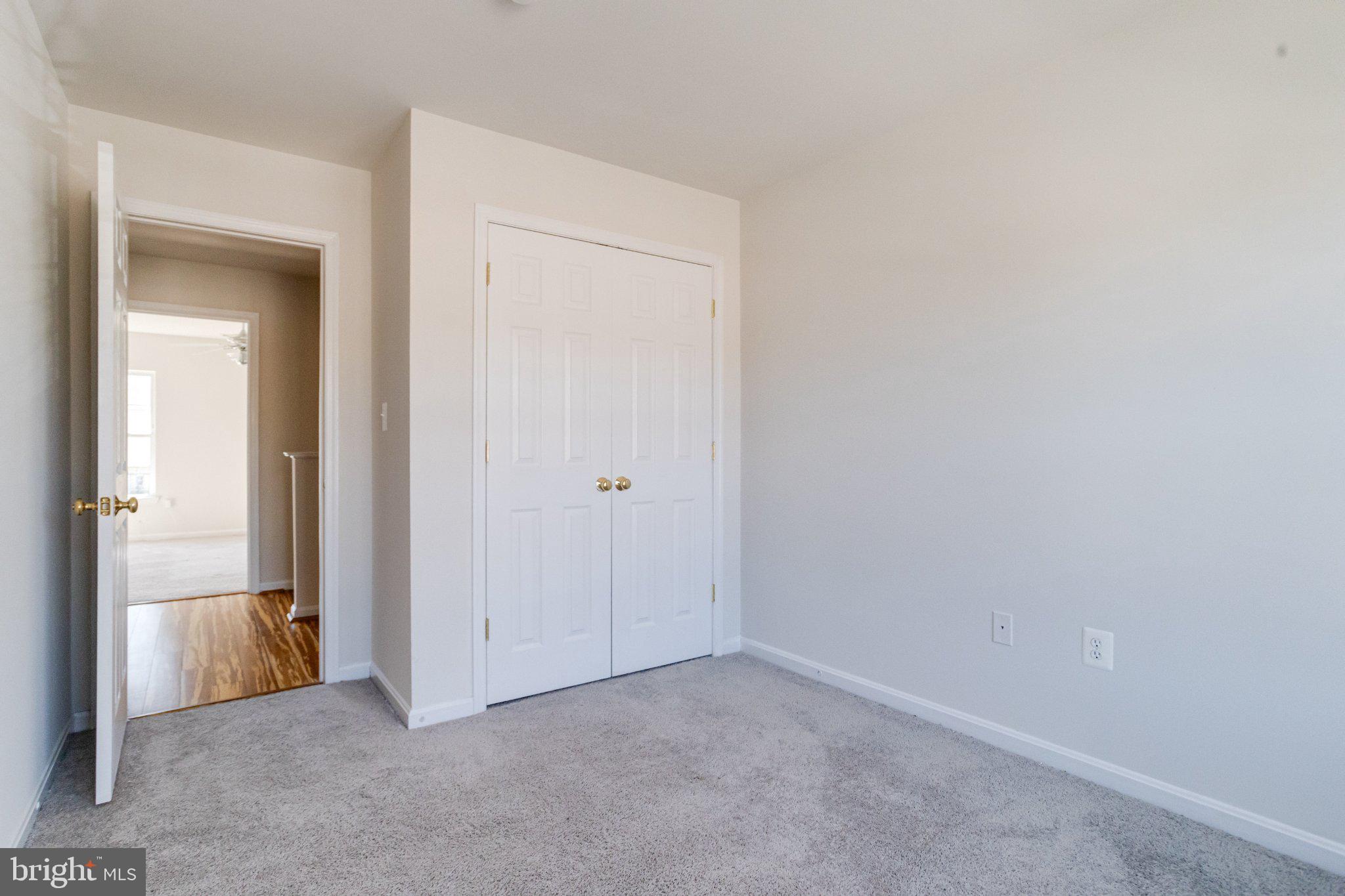 SANDTOWN-WINCHESTER - Residential