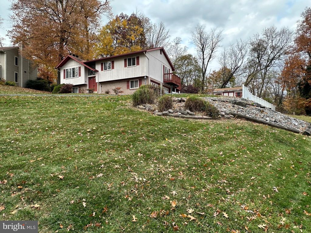Photo of 2776 Stevens Summit Drive, COLUMBIA, PA 17512 (MLS # PALA2074638)