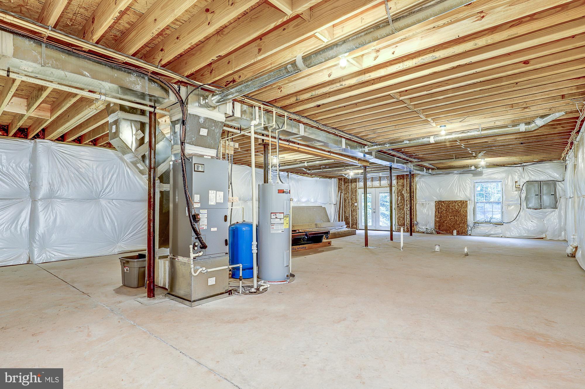 LOCUST HILL - Residential