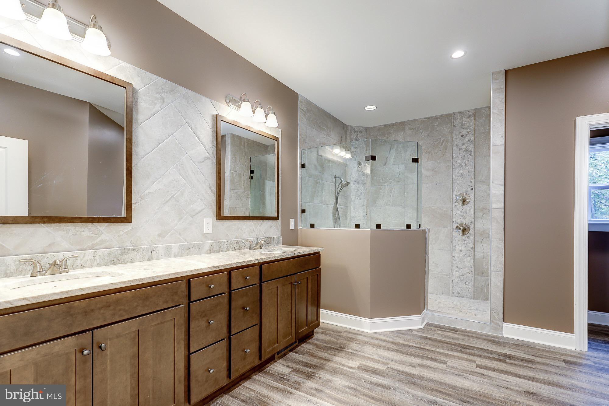 LOCUST HILL - Residential