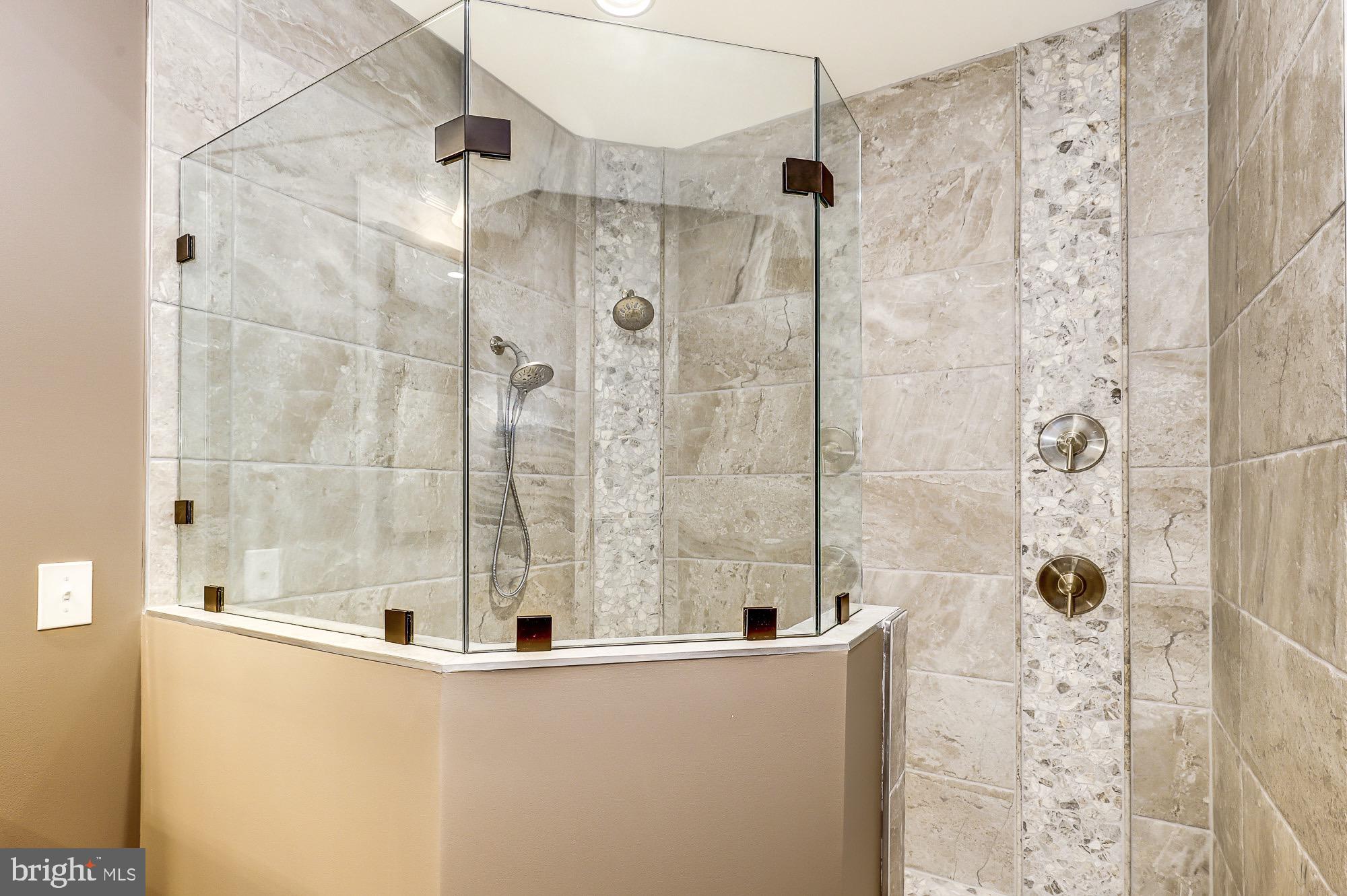 LOCUST HILL - Residential