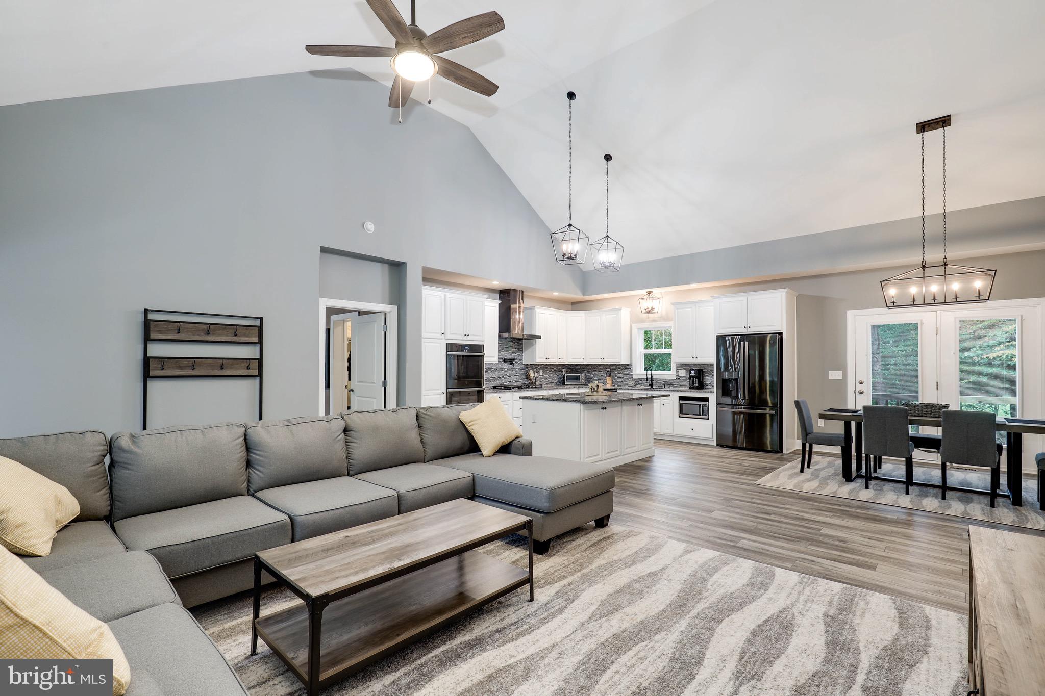 LOCUST HILL - Residential