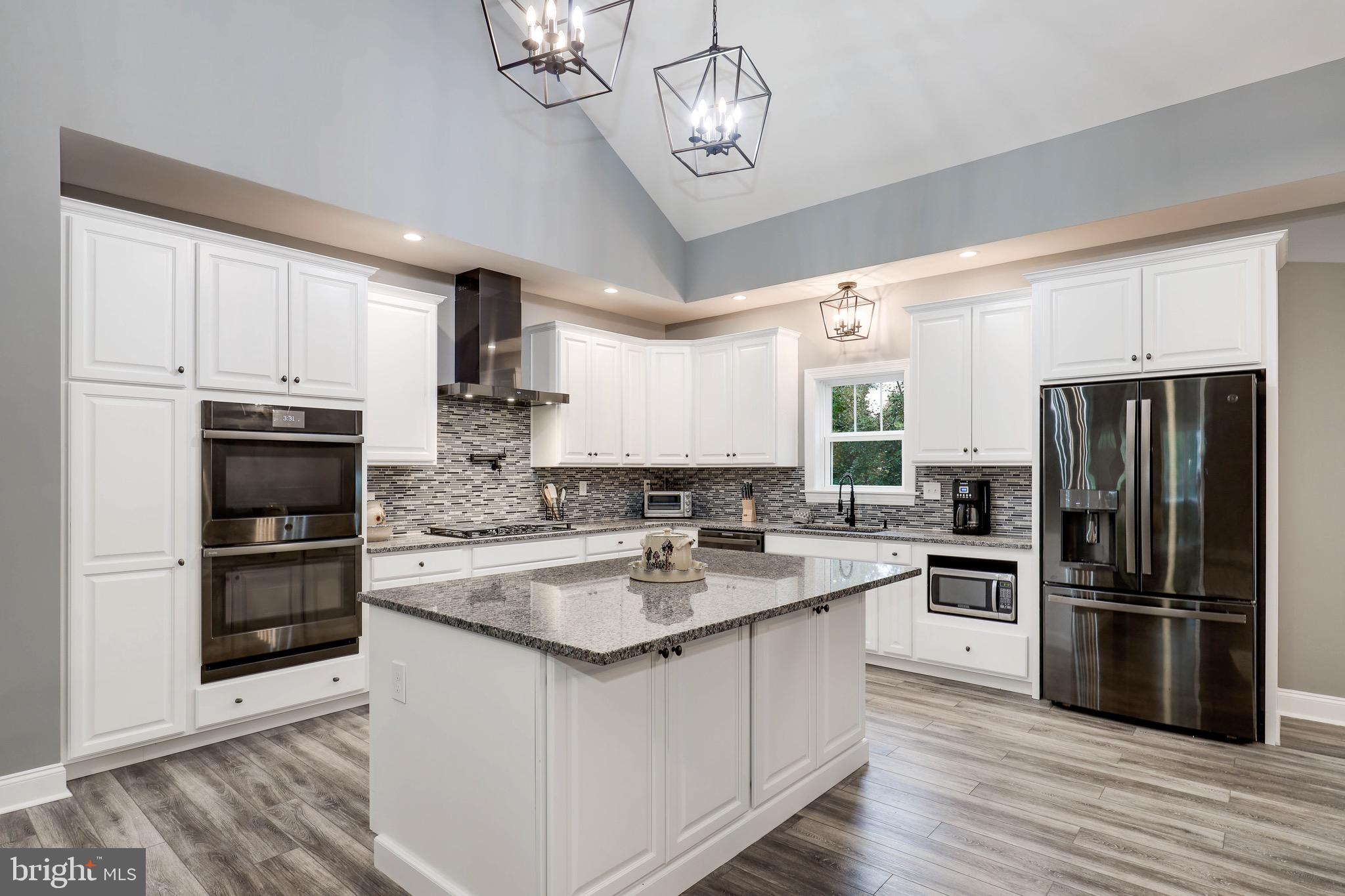 LOCUST HILL - Residential