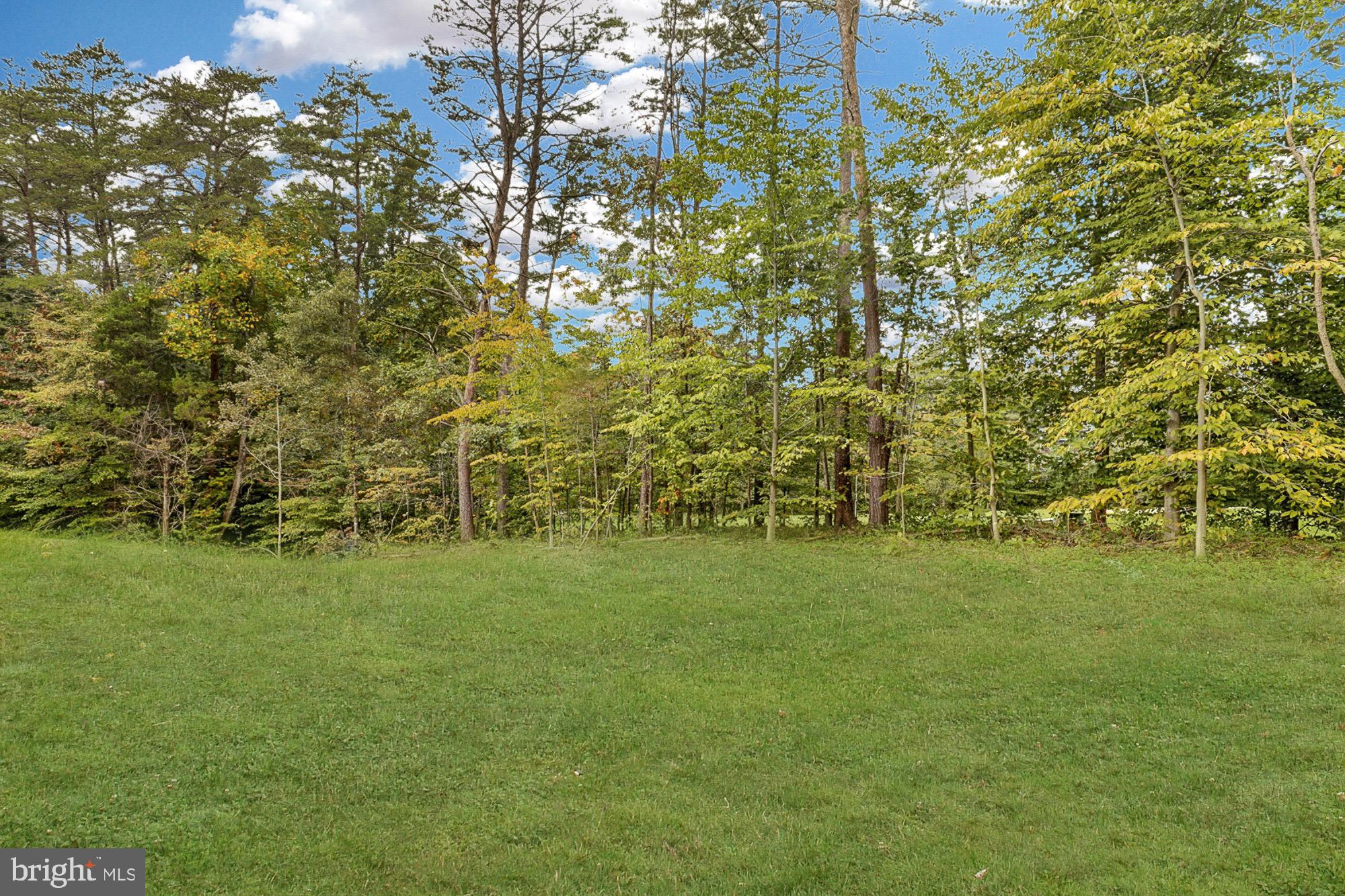 LOCUST HILL - Residential