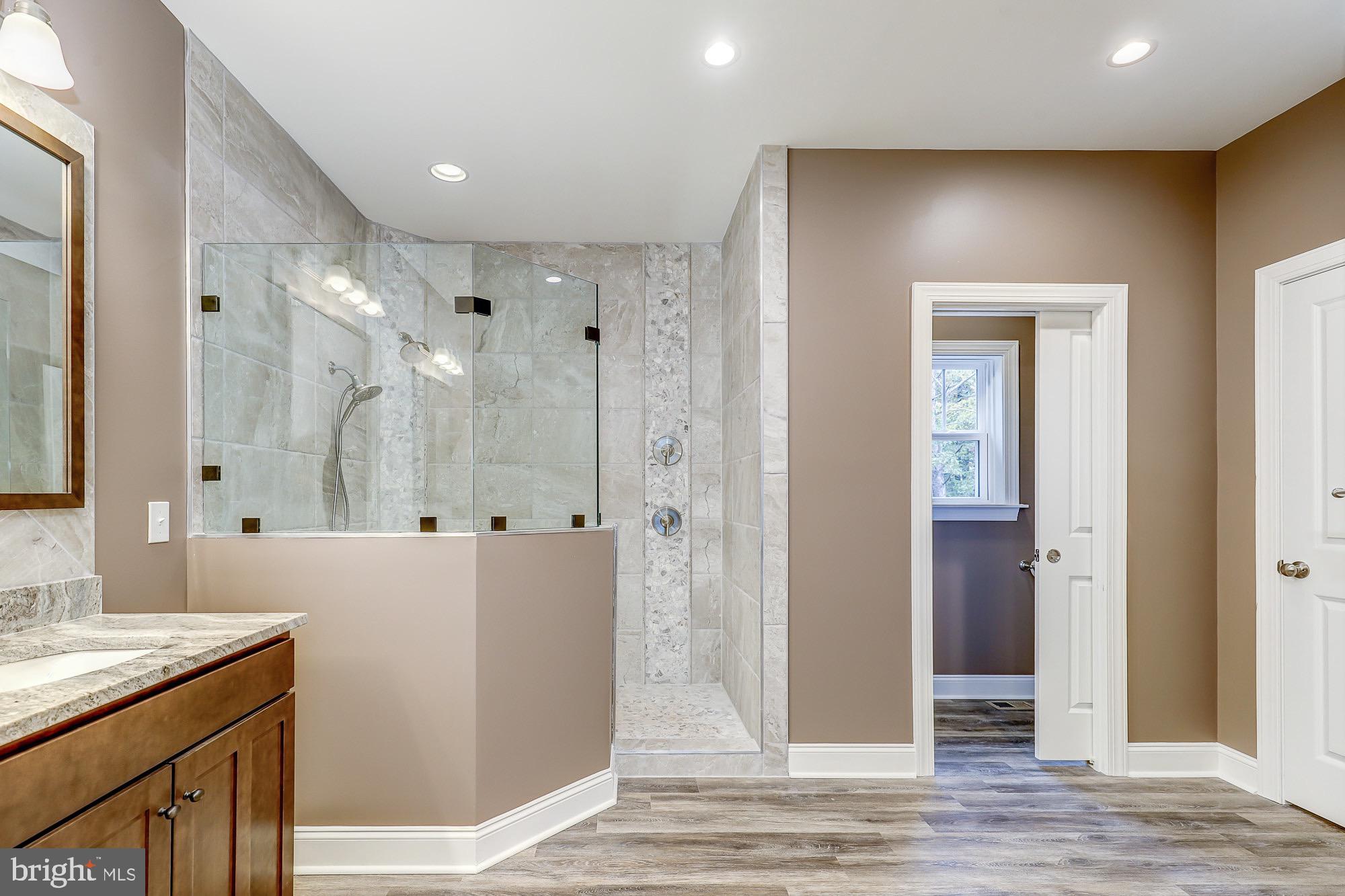 LOCUST HILL - Residential