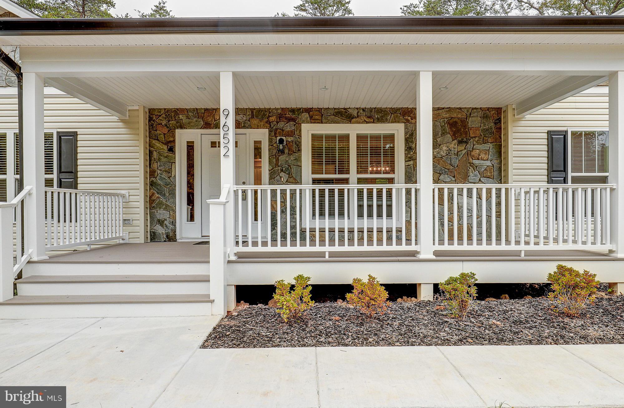 LOCUST HILL - Residential