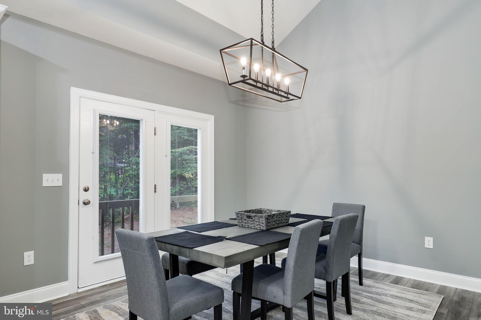 LOCUST HILL - Residential